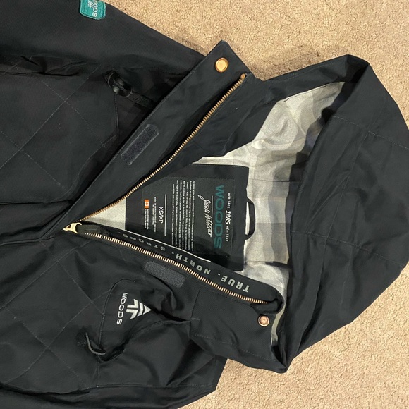 Womens Woods Winter Jacket - Picture 2 of 5